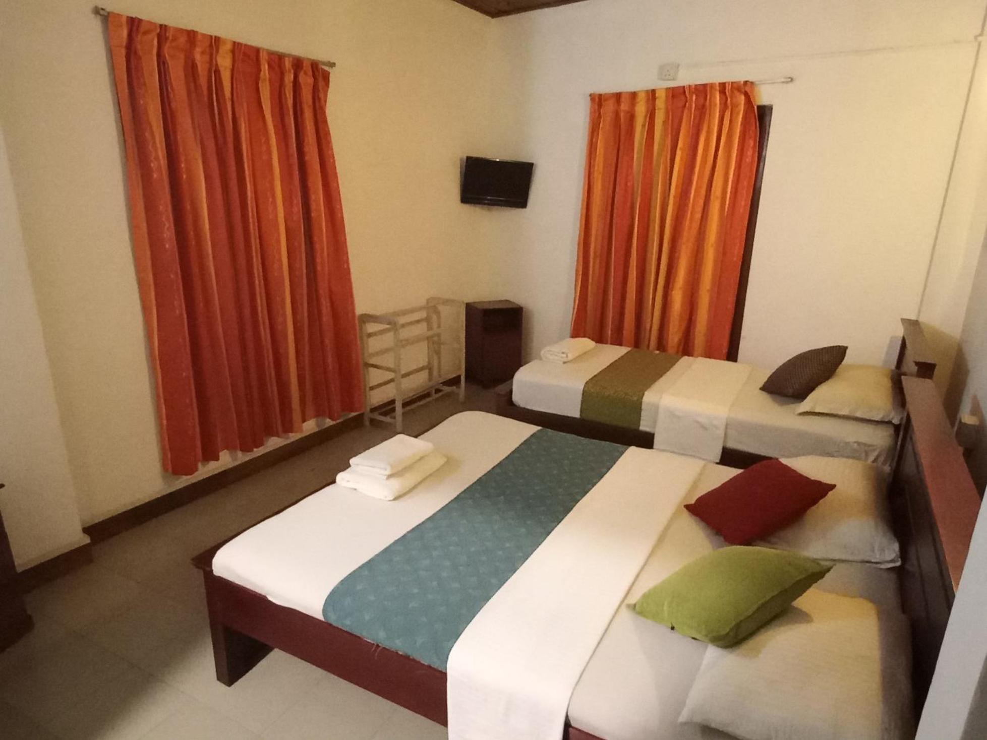 Days Inn B/B Kandy Exterior foto